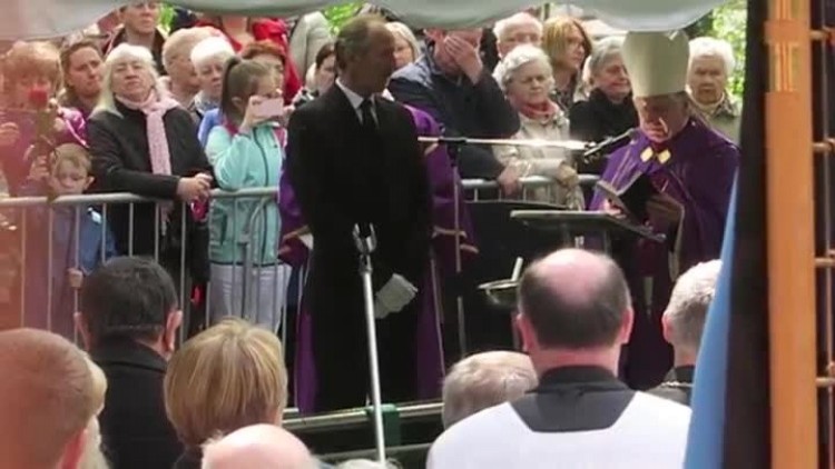 pogrzeb_ks_bkozlowskiego_6211.mp4