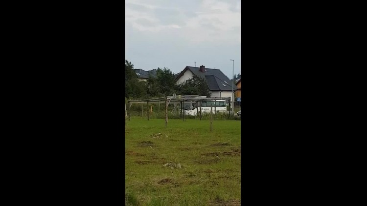 autobus_na_znaku_stop.mp4