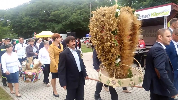 plon_niesiemy_klosow_2017.mp4