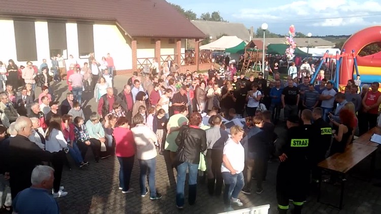 dojenie_mleka_dozynki_golice_2017.mp4