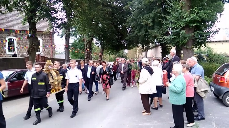 korowod_dozynkowy_1_golice_2017.mp4