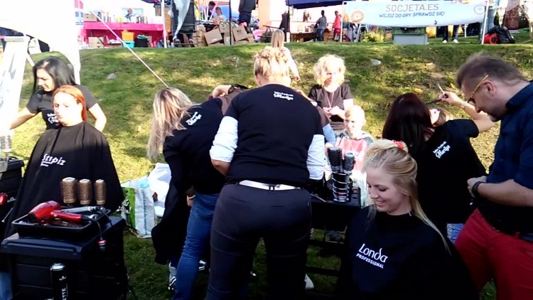 u_fryzjera_1_cedynia_na_okraglo_2017.mp4