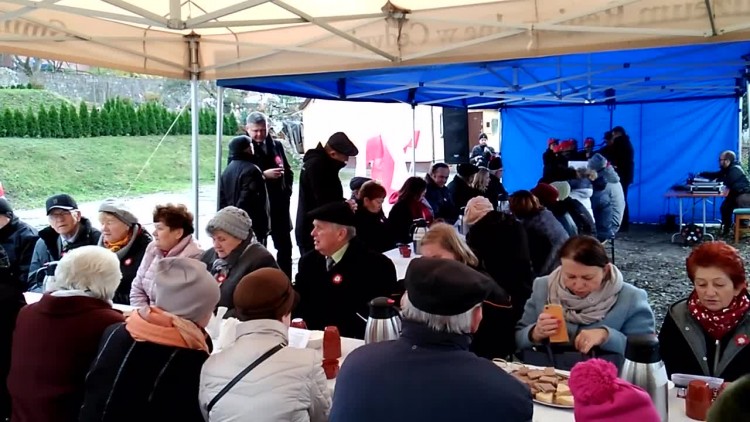 piesni_patriotyczne_cedynia_11112017.mp4