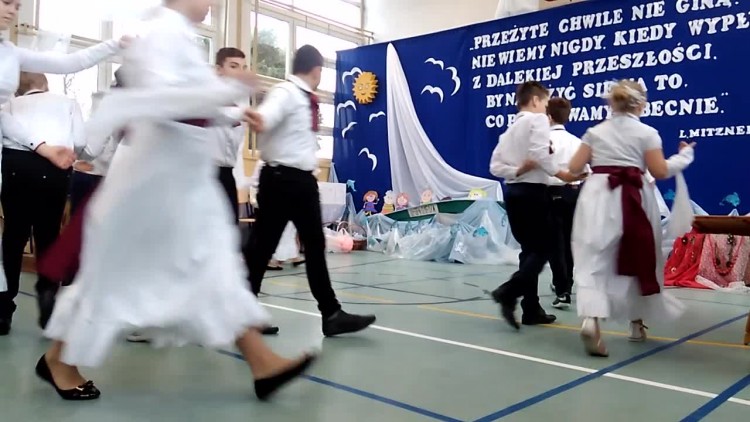 sp_stoleczna_50-lecie_7_polonez.mp4