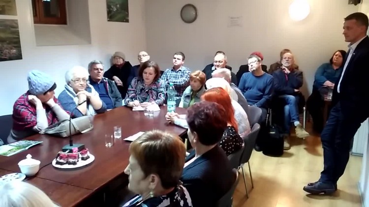 poslowie_pis_w_cedyni_1.mp4