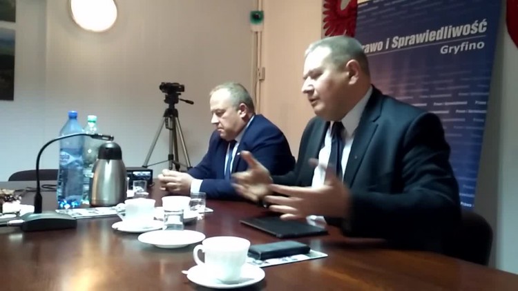 poslowie_pis_w_cedyni_3_handel.mp4