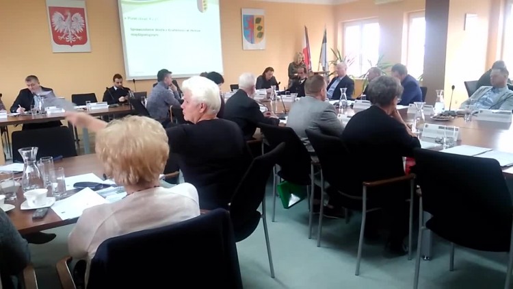 sesja_8_stare_czarnowo_xi_2017.mp4