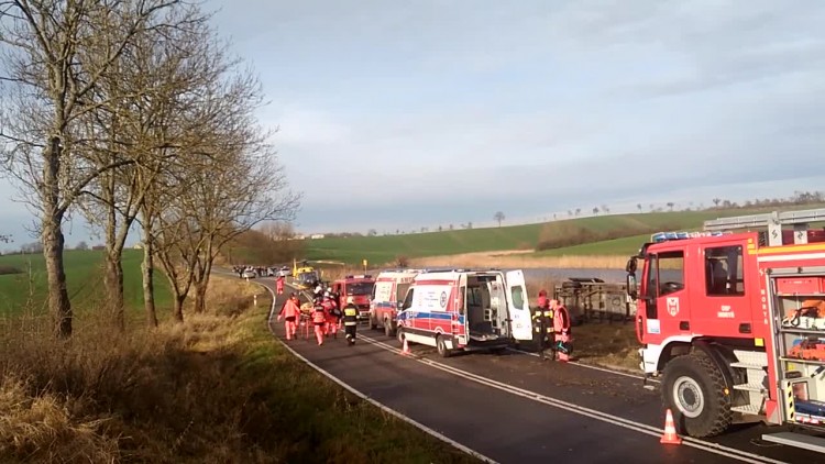 wypadek_busa_27122017.mp4