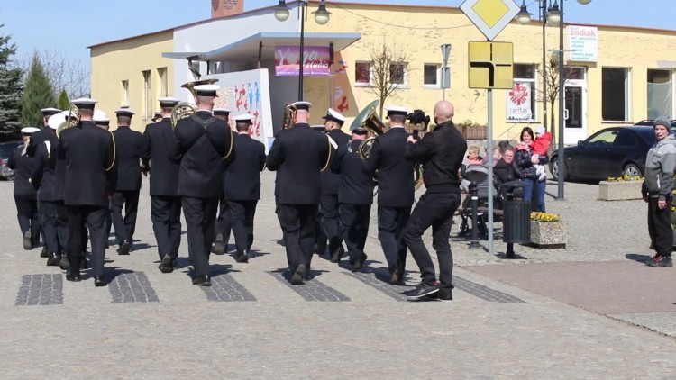 przemarsz_przez_moryn_3.mp4