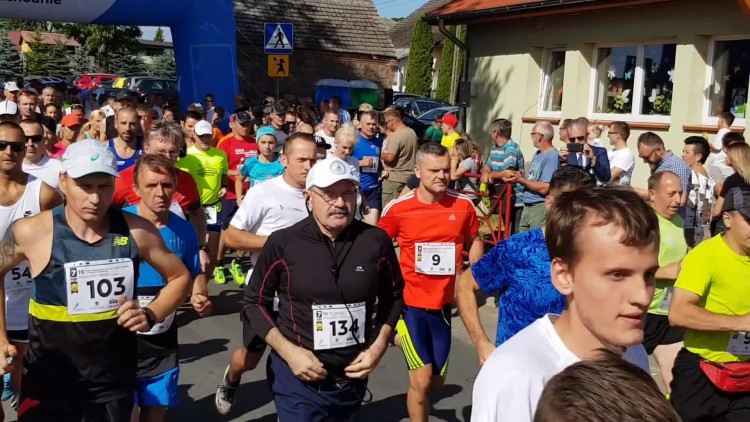 bieg_integracyjny_stare_objezierze_2018.mp4