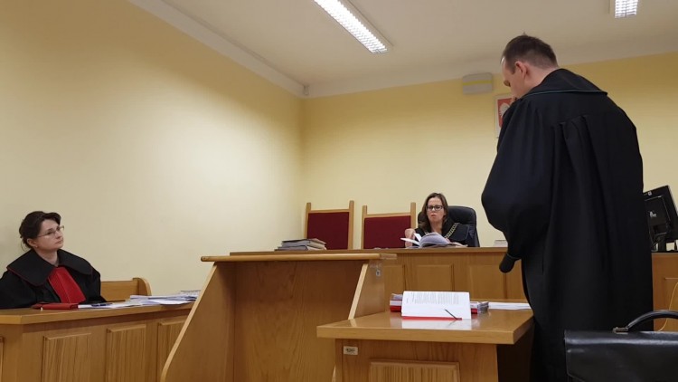 rozprawa_ks_k_obronca_mowa_koncowa.mp4