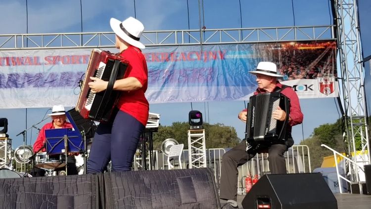 trio_akordeonowe_1_jarmark_morynski_2018.mp4