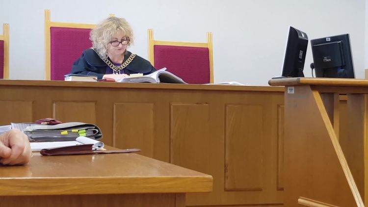 damian_l_3_zeznaje_o_napadzie_na_sklep_w_krajniku.mp4