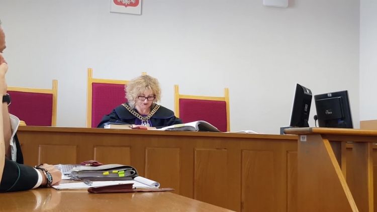 sebastain_sz_1_zeznaje_o_napadzie_na_sklep_w_krajniku.mp4