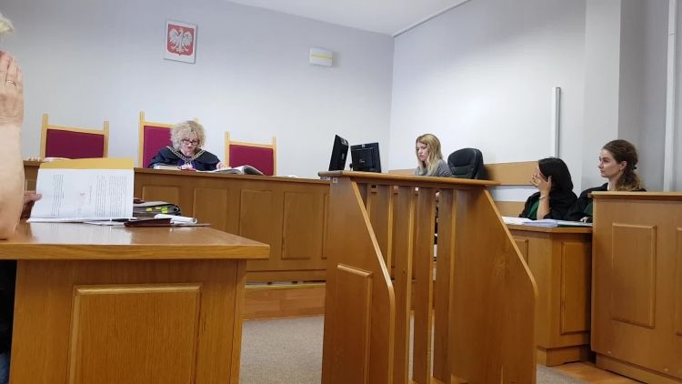 sebastain_sz_3_zeznaje_o_napadzie_na_sklep_w_krajniku.mp4