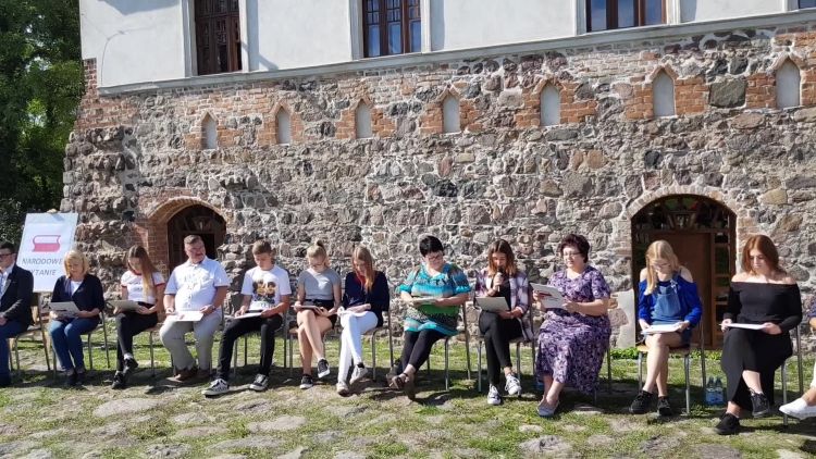 narodowe_czytanie_przedwiosnia_zeromskiego_cedynia.mp4