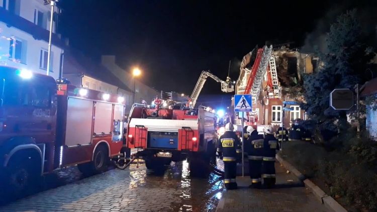 przeszukiwanie_zawalonej_kamienicy_w_mieszkowicach.mp4