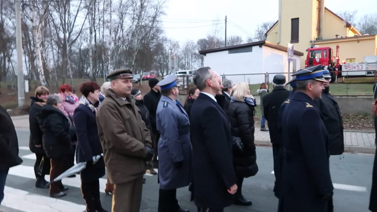 woz_strazacki_1_stare_lysogorki_61mrb6skbps8gcs_.mp4