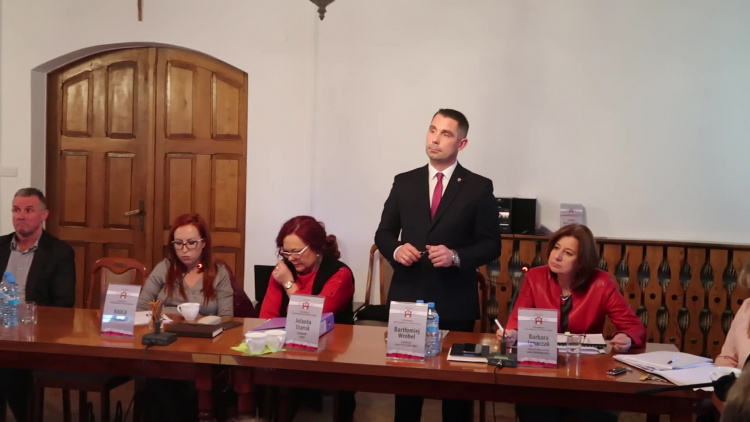 likwidacja_szkol_jryczanczyk_1.mp4