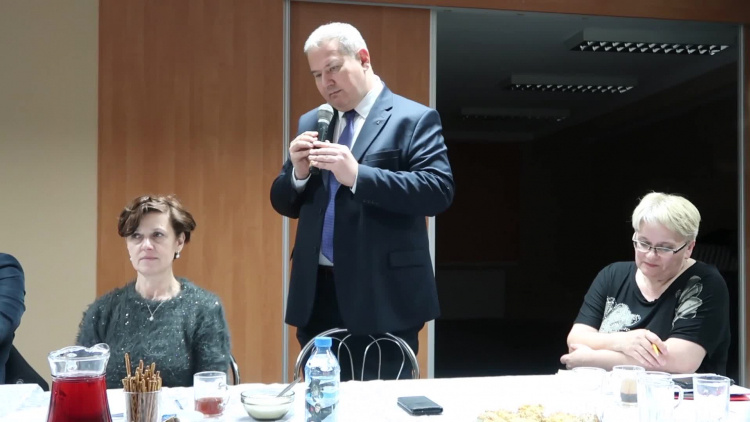 gogolice_debata_posel.mp4