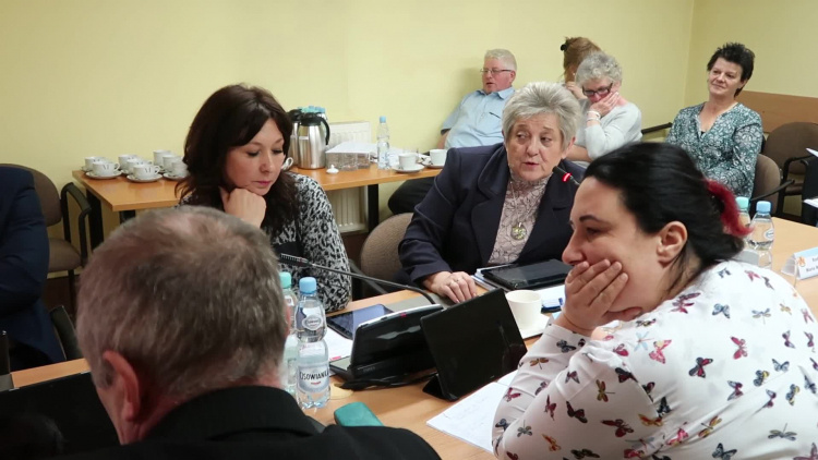 wybor_komisji_rewizyjnej_widuchowa_2019.mp4