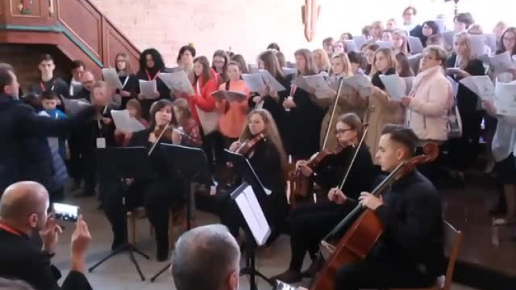 warsztaty_lit_muz_koncert_4_chojna_2019.mp4