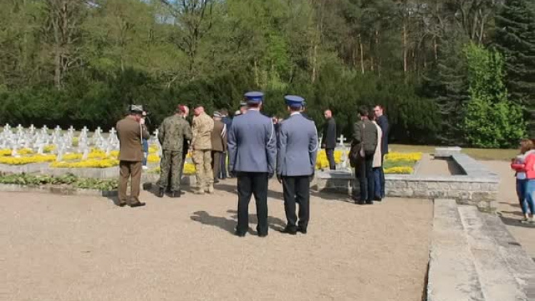 74_rocznica_forsowania_odry_ministrowie_blaszczak_i_brudzinski.mp4