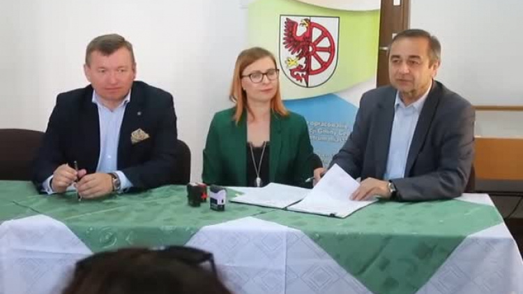 jrzepa_i_azarzycki_o_przebudowie_ul_willowej_cedynia_2019.mp4