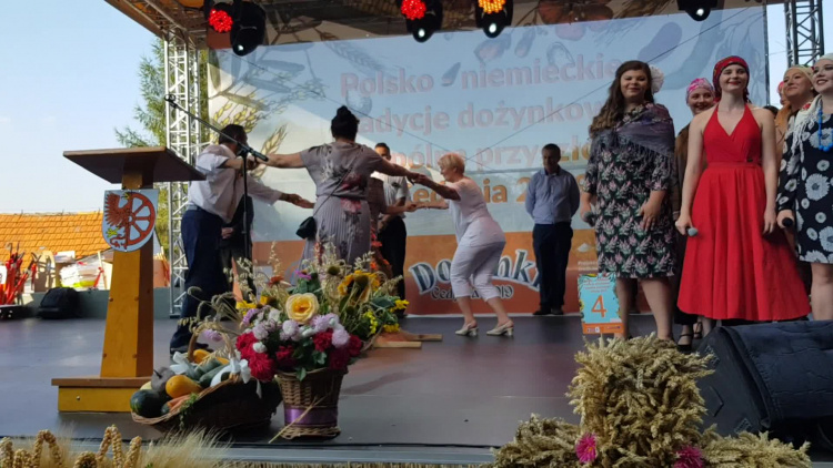 obtancowanie_wienca_dozynkowego_cedynia_2019.mp4