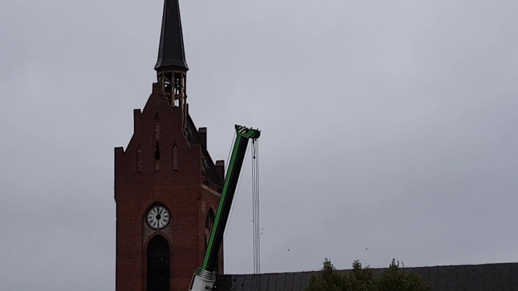 helm_na_wiezy_kosciola_cedynia_27092019.mp4