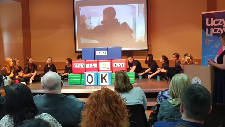 szkola_uczaca_sie_sp2_chojna.mp4