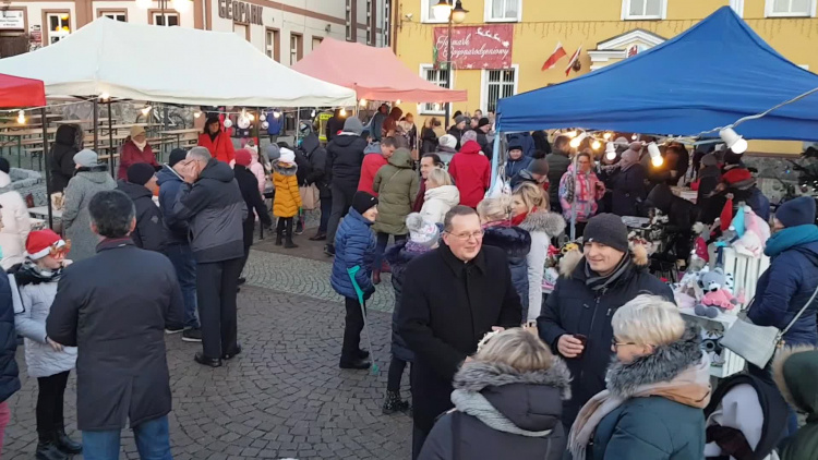 jarmark_bozonarodzeniowy_moryn_2019.mp4