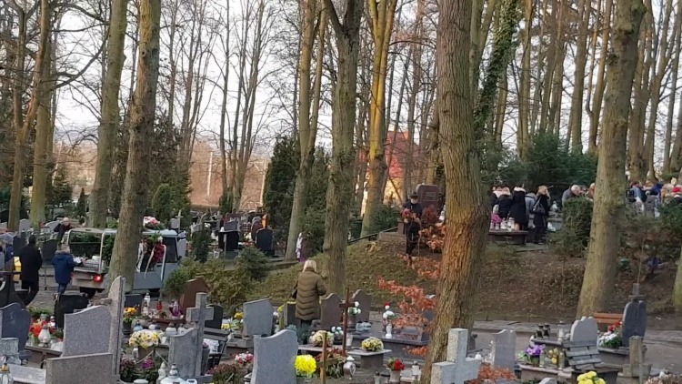 pogrzeb_mzalewskiej_kondukt.mp4