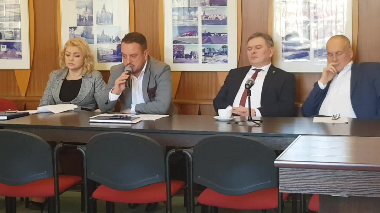 sesja_nadzwyczajna_16012020.mp4