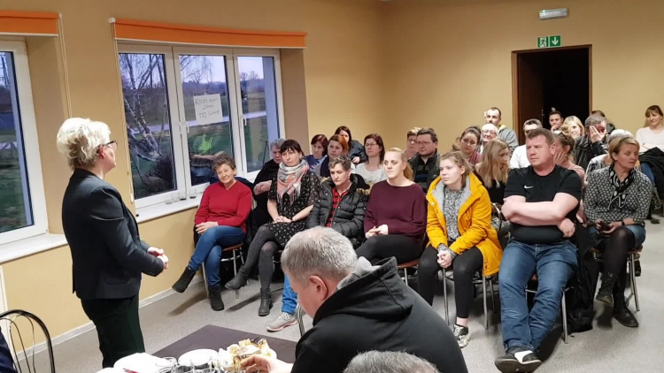 kurator_o_sp_gogolice_debata_09032020.mp4