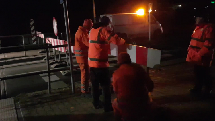 zamkniecie_granicy_w_osinowie_1_15032020.mp4