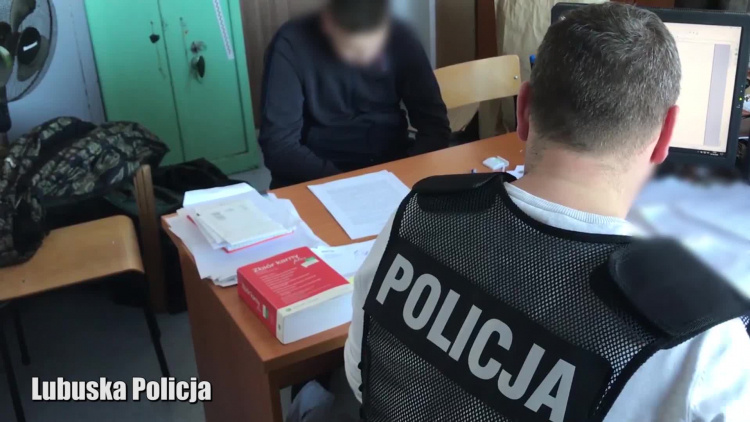 bojka_pseudokibicow.mp4