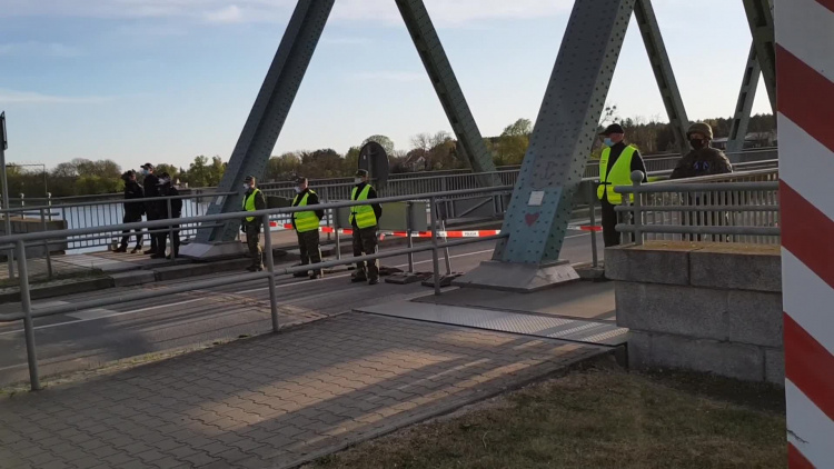 protest_na_granicy_osinow_1_24042020.mp4