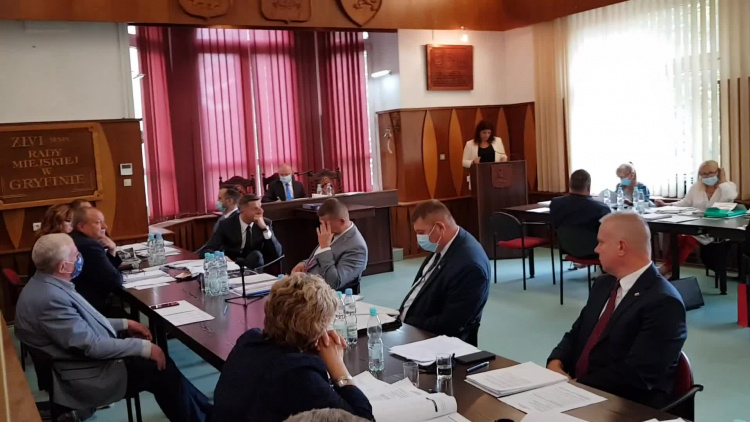 mpieczynska_1_sesja_absolutoryjna_27082020.mp4