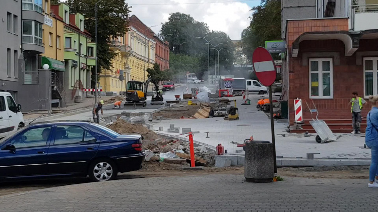 1_maja_plac_budowy_03092020.mp4