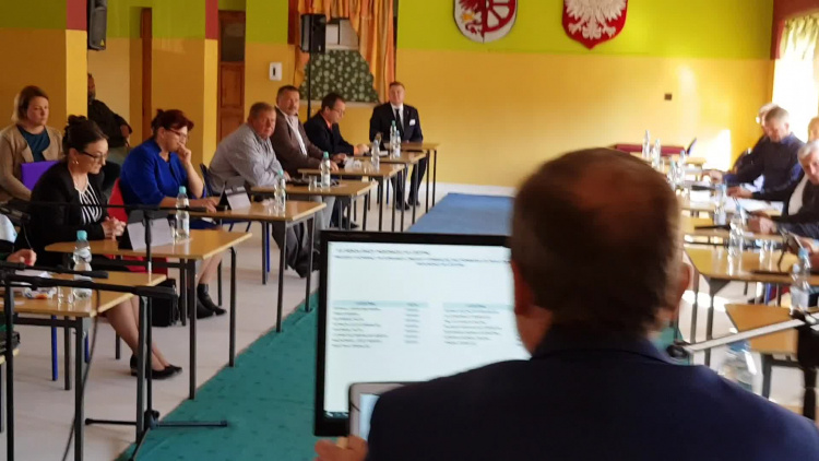 pomnik_sesja_cedynia_30092020.mp4