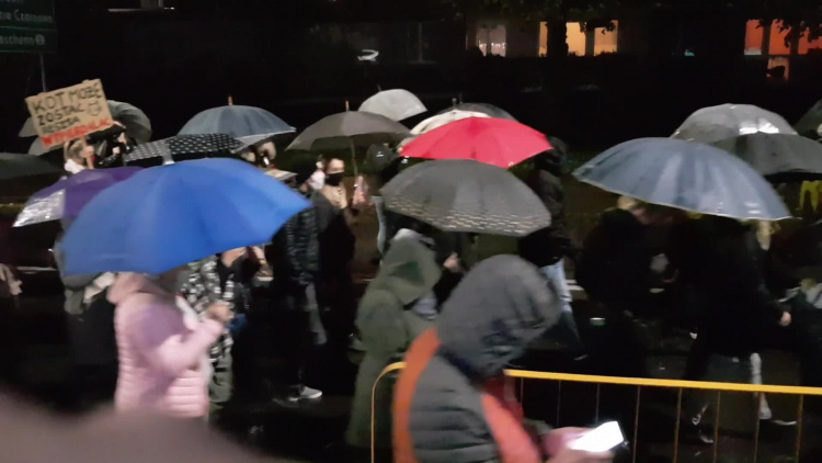 strajk_kobiet_1_gryfino_30102020.mp4