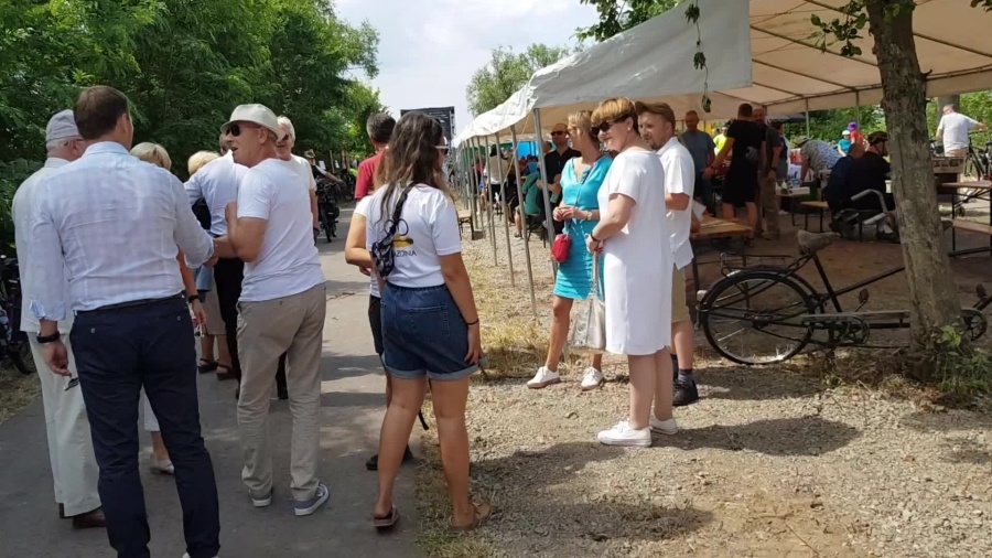 most-w-siekierkach-tuz-przed-otwarciem-2606201.mp4