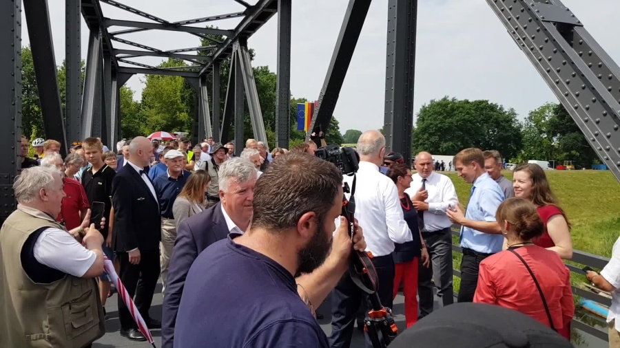 otwarcie-mostu-siekierki-neurudnitz-1-25062022.mp4