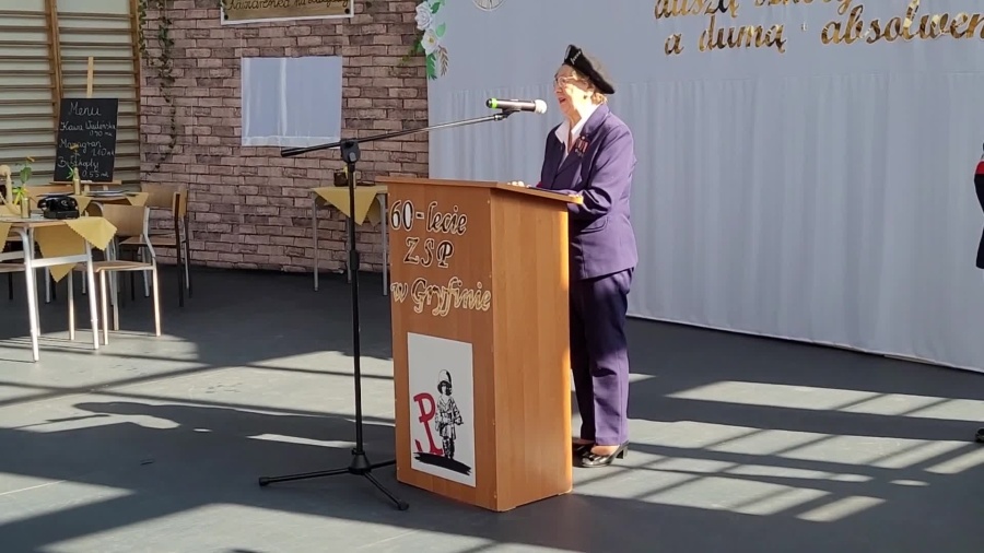 uczestniczka-powstania-warszawskiego-60-lecie-zsp-gryfino-30092022.mp4