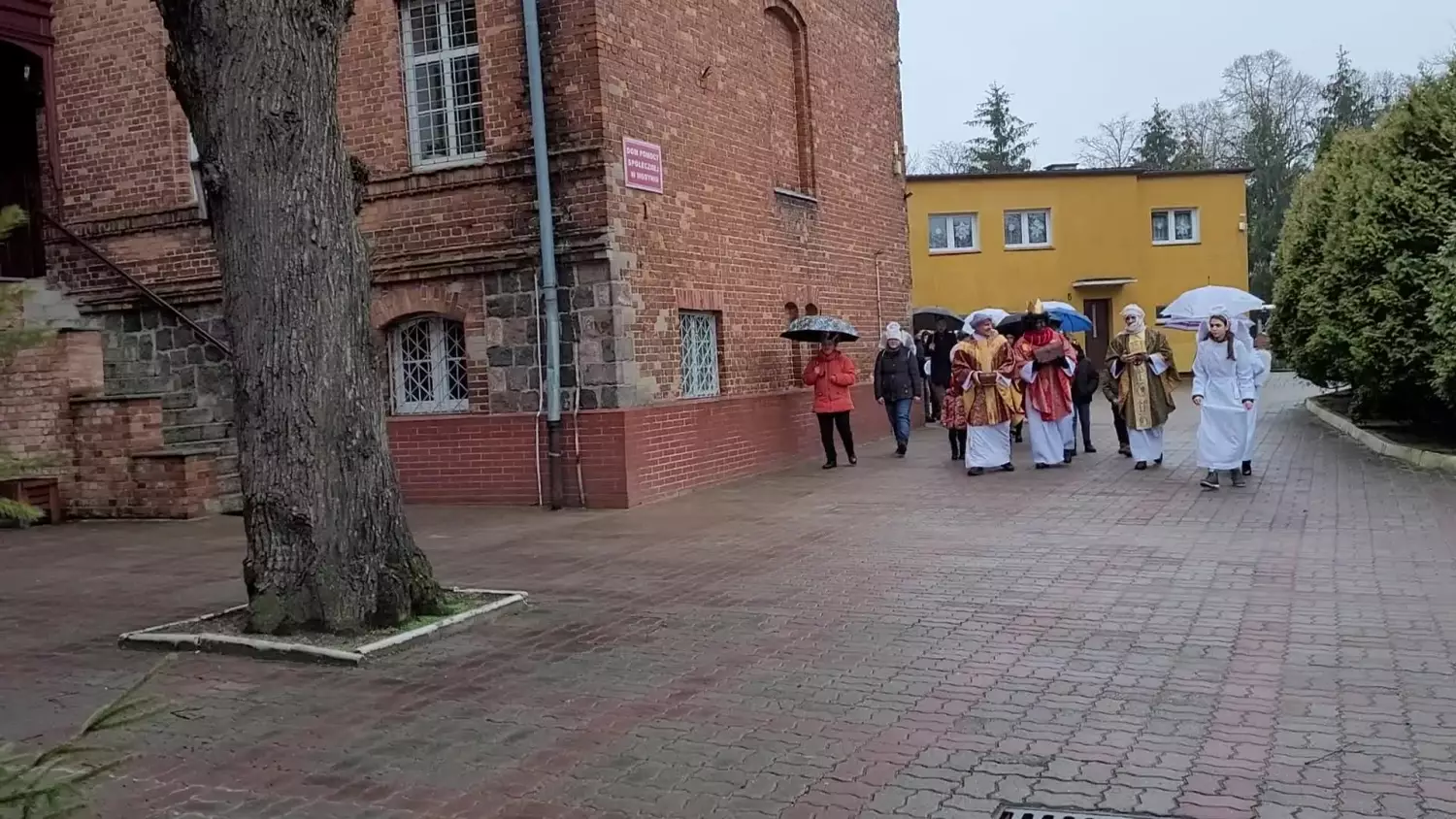 orszak-trzech-kroli-dps-moryn-2023.mp4