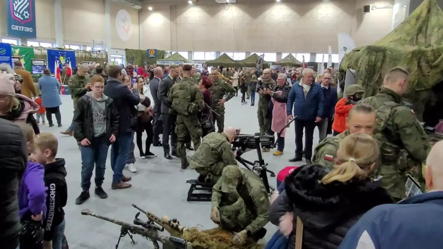 I Wojskowe Targi Służby i Pracy w Gryfinie cz. 1