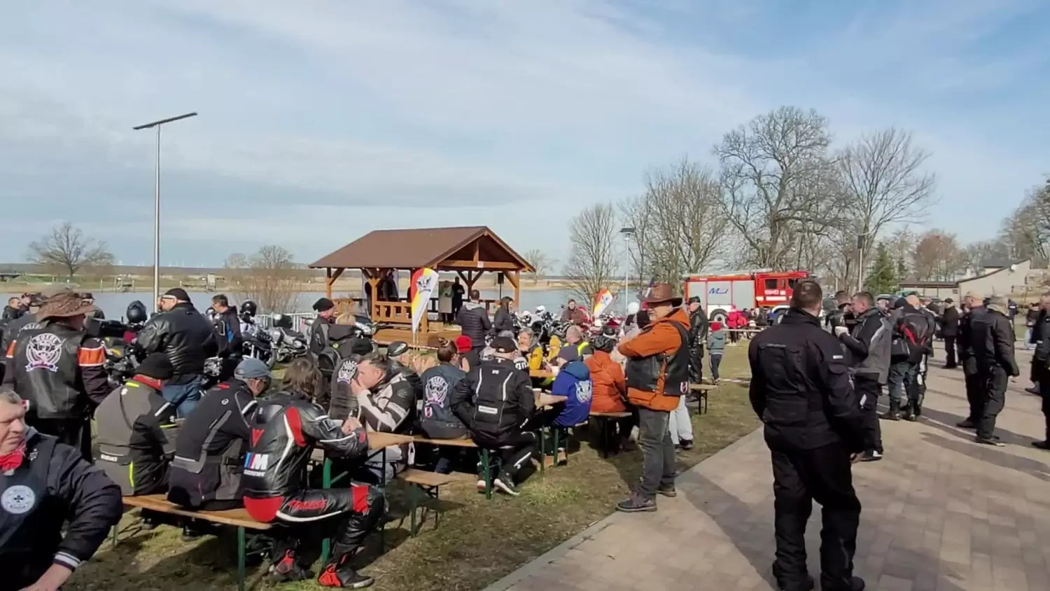 zlot-motocyklowy-2-widuchowa-18032023.mp4