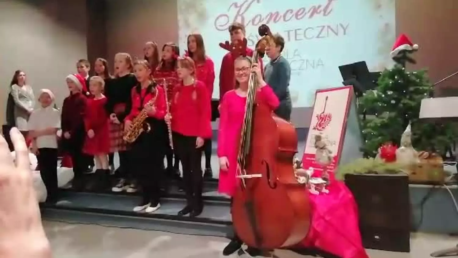 f6d7cd9a-83f8-419e-8f22-94e4df42b077-392bd31.mp4