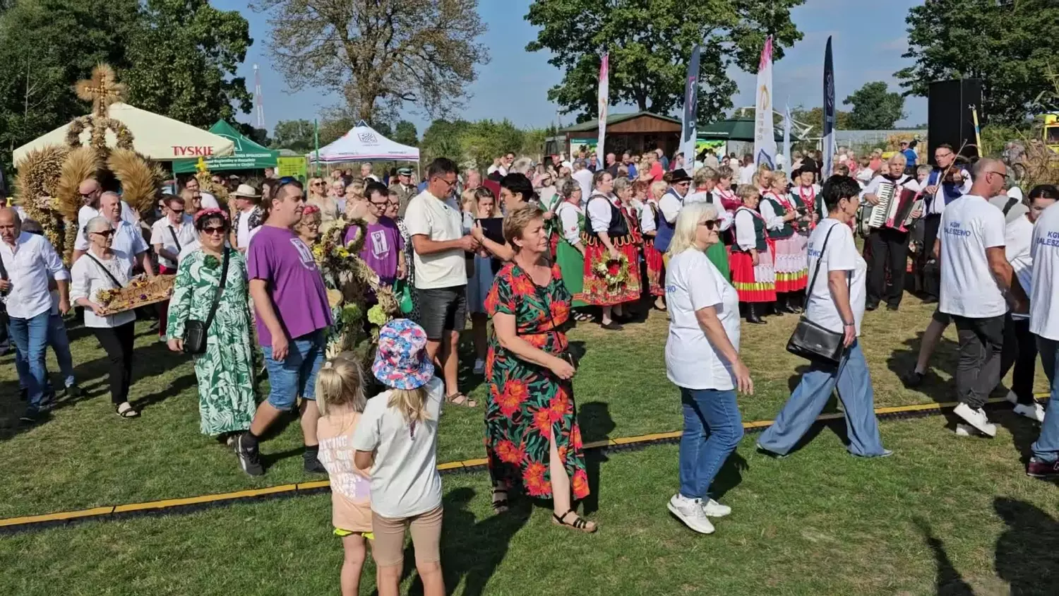 dozynki-steklno-2024-korowod.mp4